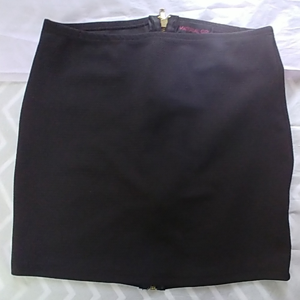 Mini skirt - Picture 2 of 2